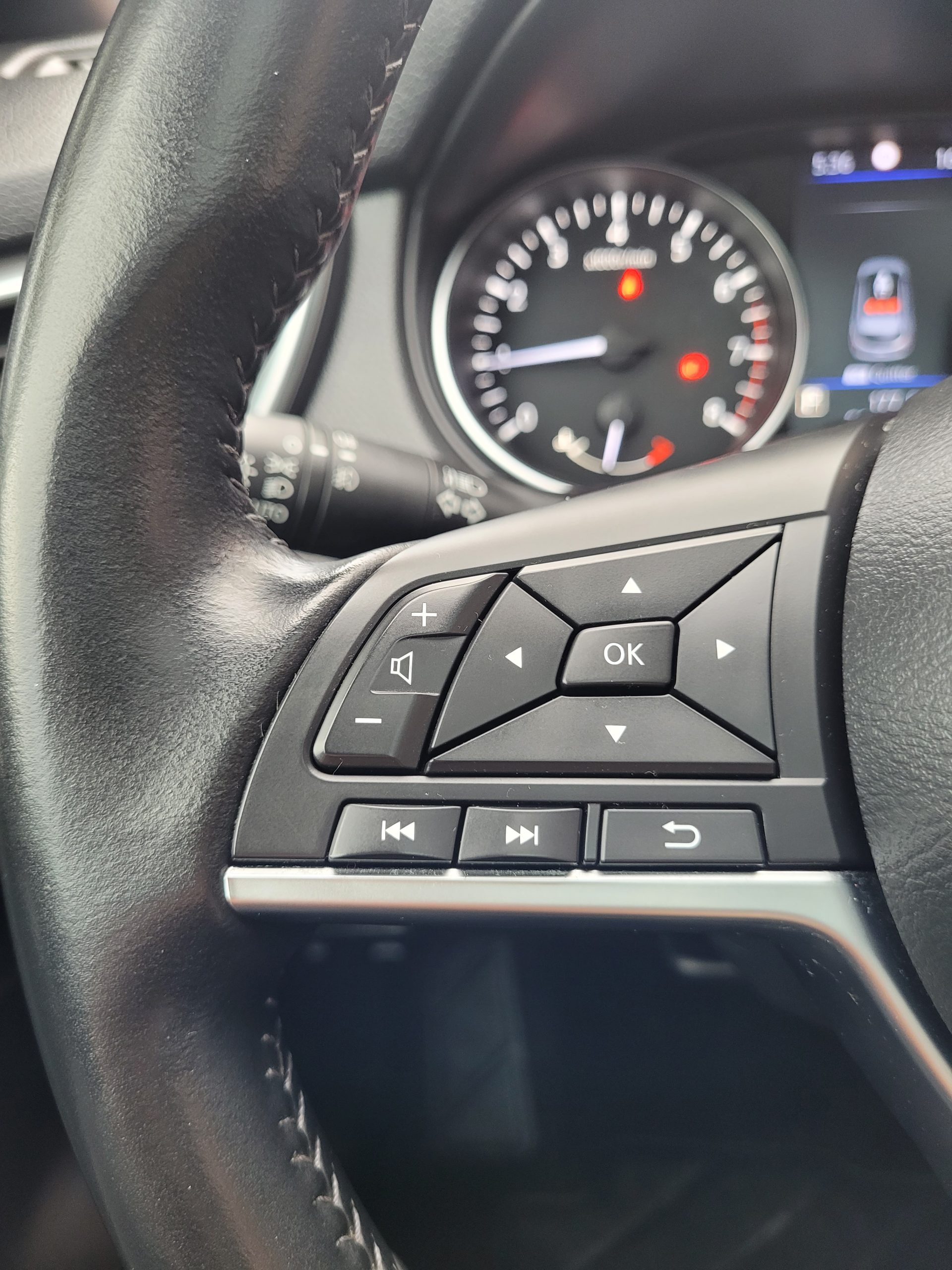 
								Nissan Qashqai1.3 DIG-T 160 DCT TEKNA+ garantie 3/6/12 MOIS full									