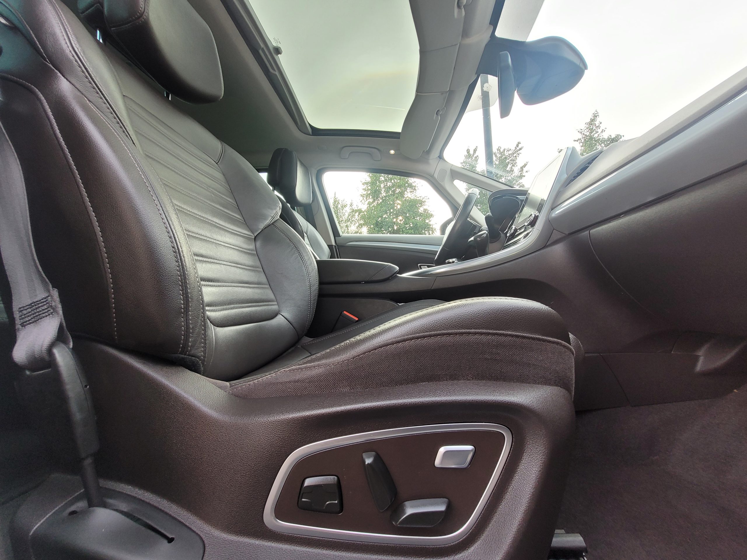 
								RENAULT Espace V DCI 160CH ENERGY TWIN TURBO INTENS EDC FULL CUIR GARANTIE 3/6/12 MOIS full									