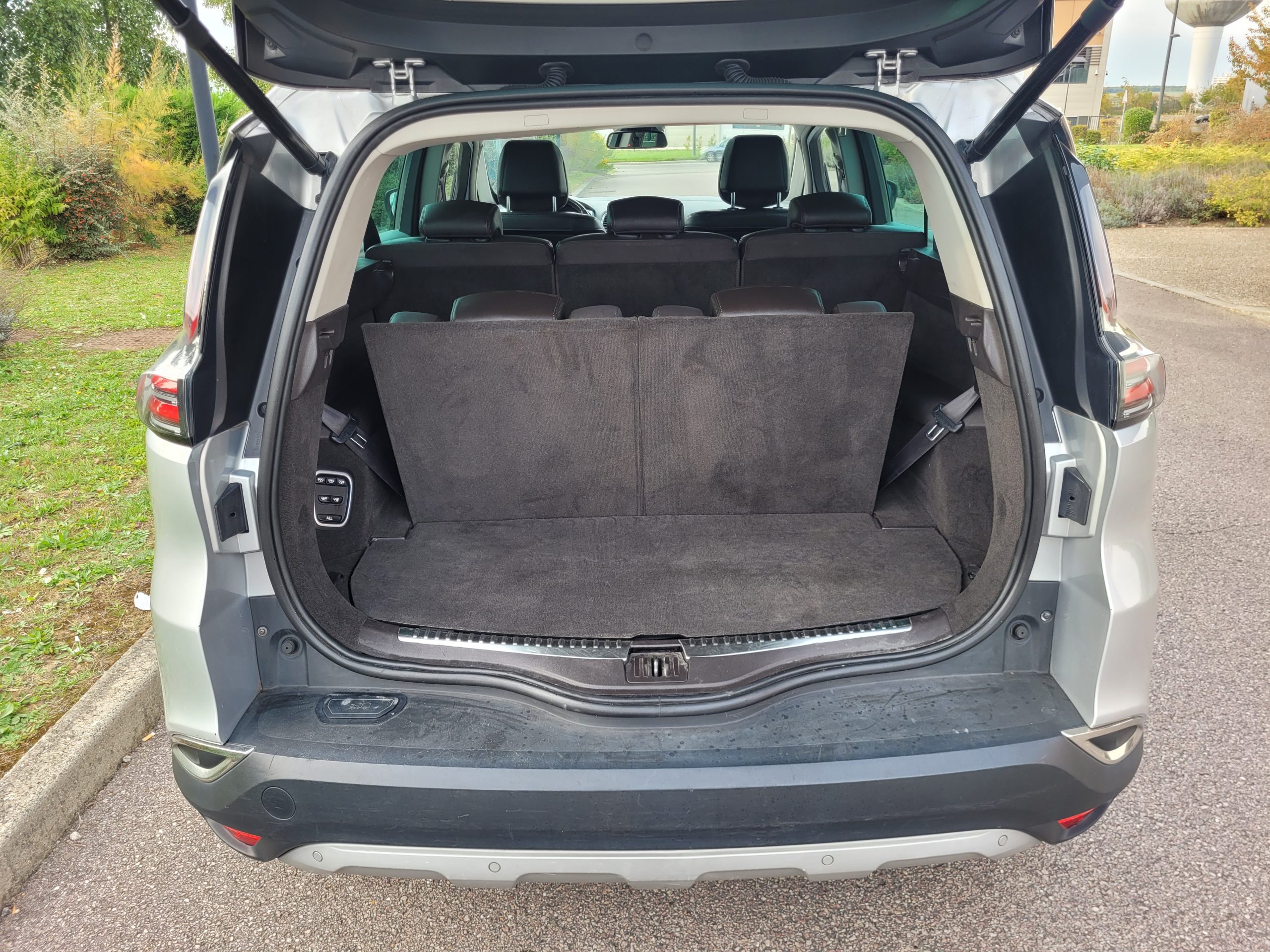 
								RENAULT Espace V DCI 160CH ENERGY TWIN TURBO INTENS EDC FULL CUIR GARANTIE 3/6/12 MOIS full									