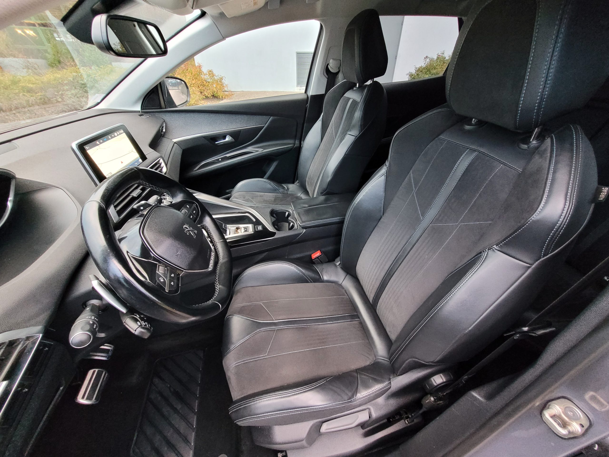 
								PEUGEOT 3008 1.6 BLUEHDI 120 EAT6 CROSSWAY full									