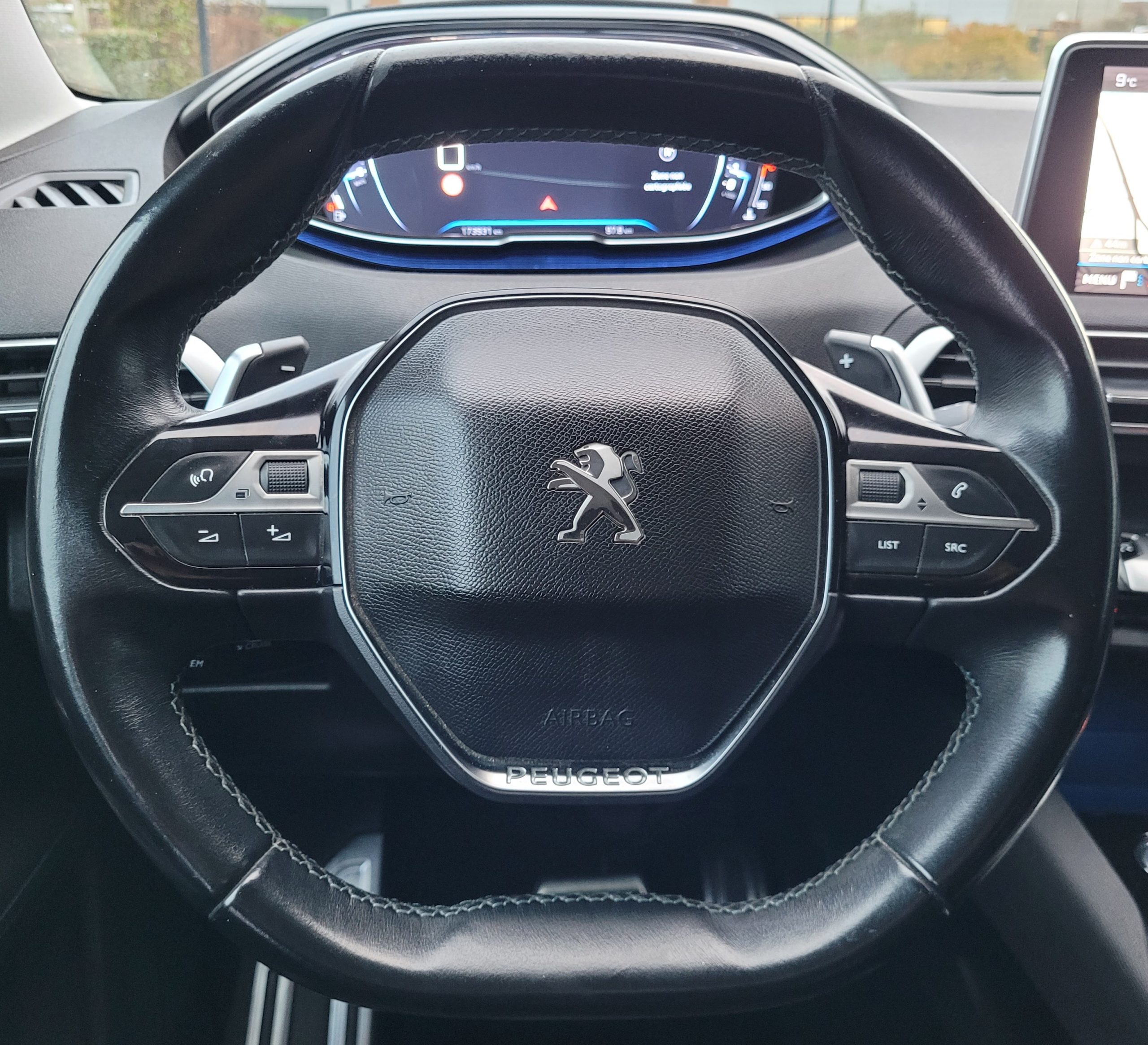 
								PEUGEOT 3008 1.6 BLUEHDI 120 EAT6 CROSSWAY full									