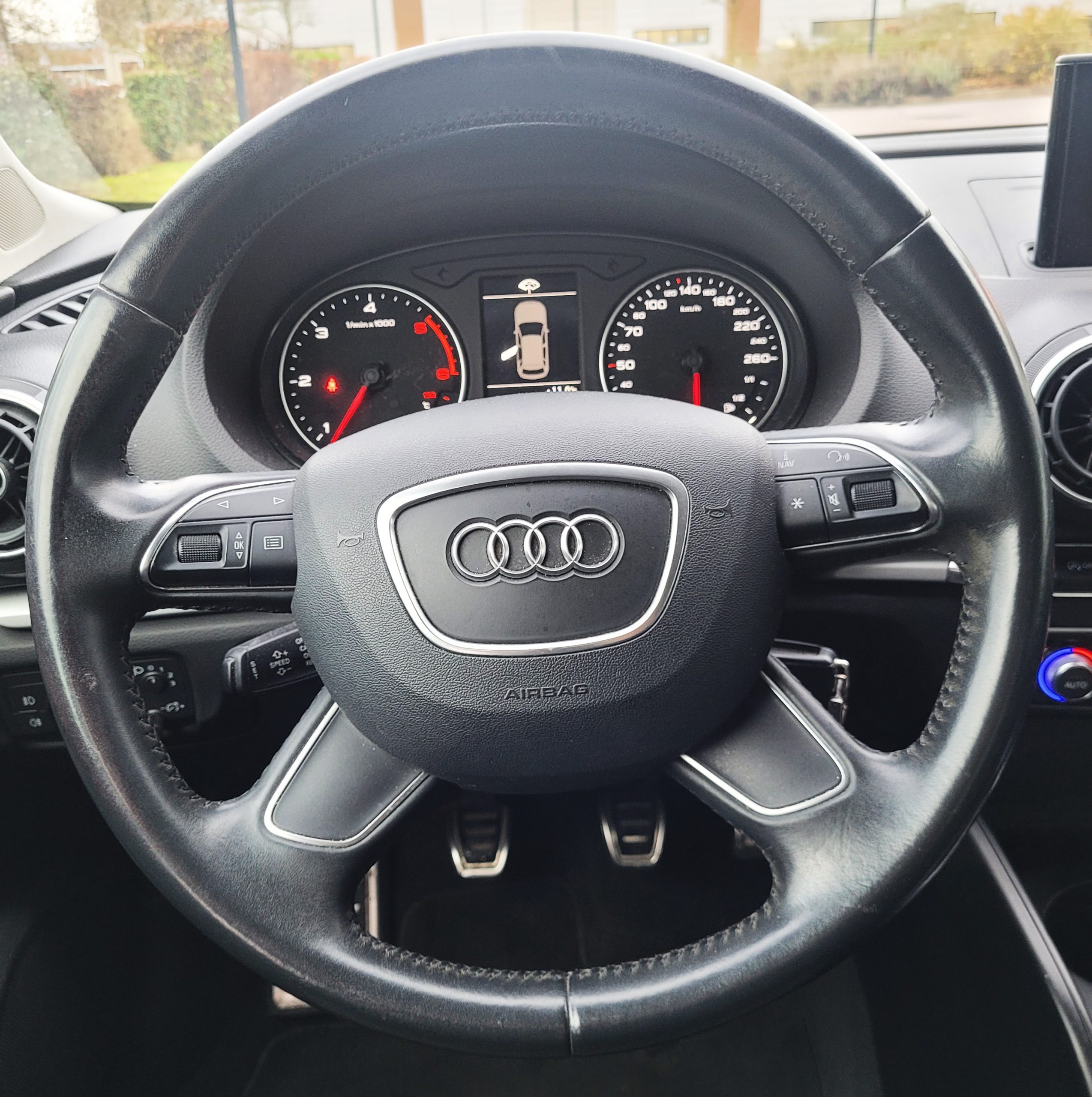 
								AUDI A3 2.0 TDI 150 BUSINESS LINE full									