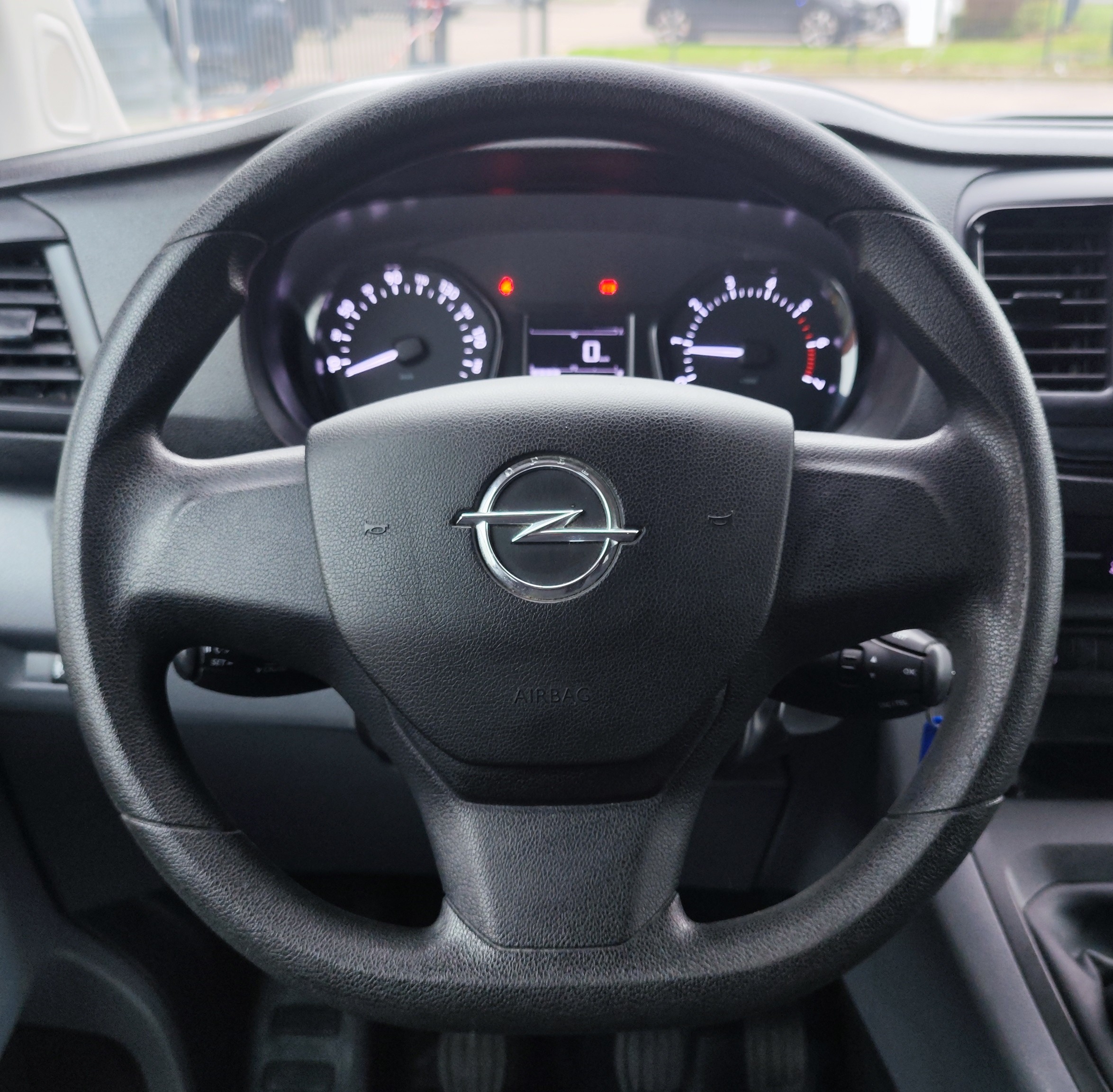 
								OPEL VIVARO COMBI MOYEN 1.5 D 120 L2 STANDARD PM full									