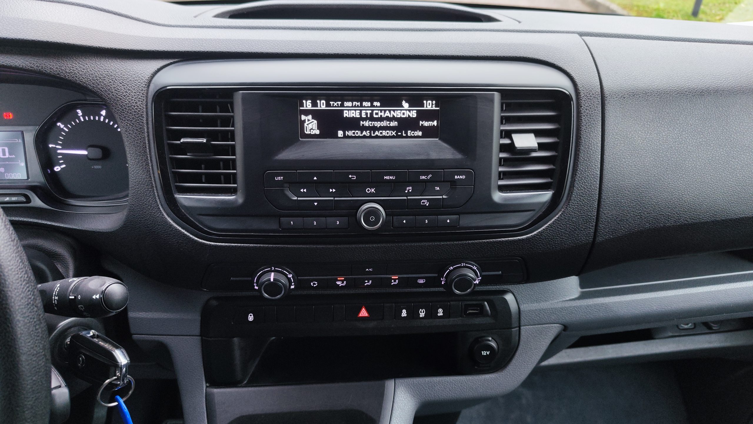 
								OPEL VIVARO COMBI MOYEN 1.5 D 120 L2 STANDARD PM full									