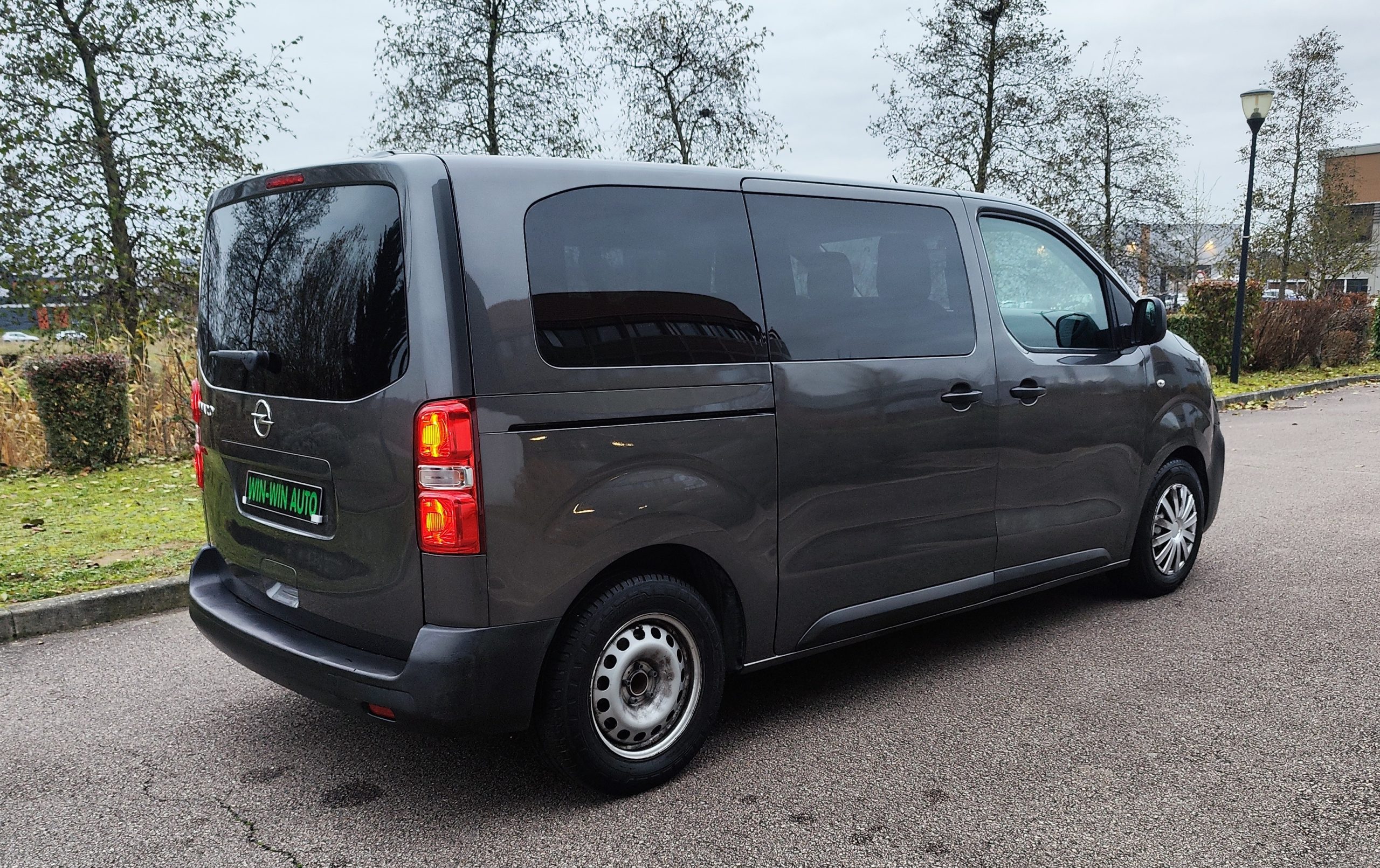 
								OPEL VIVARO COMBI MOYEN 1.5 D 120 L2 STANDARD PM full									