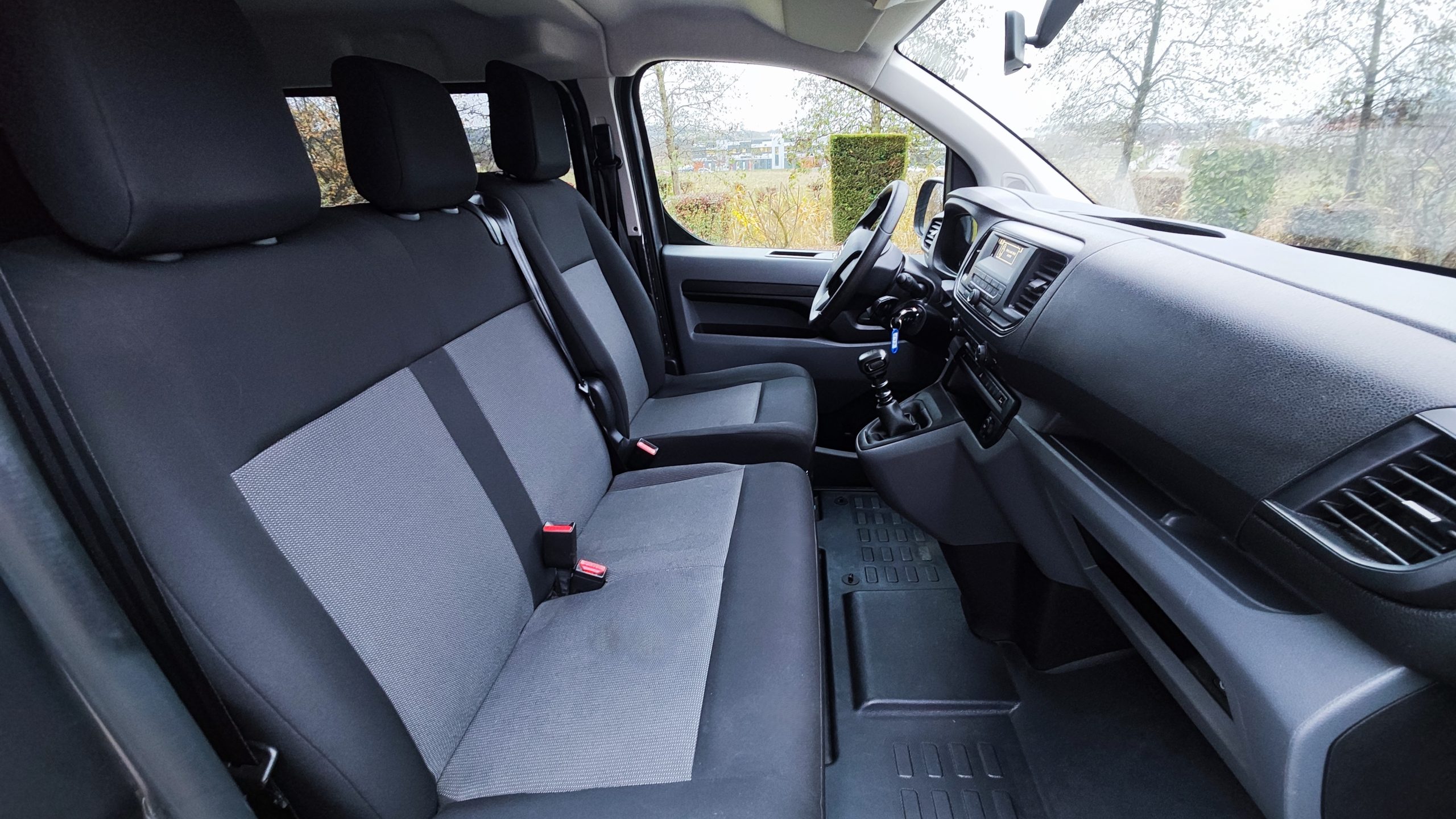 
								OPEL VIVARO COMBI MOYEN 1.5 D 120 L2 STANDARD PM full									