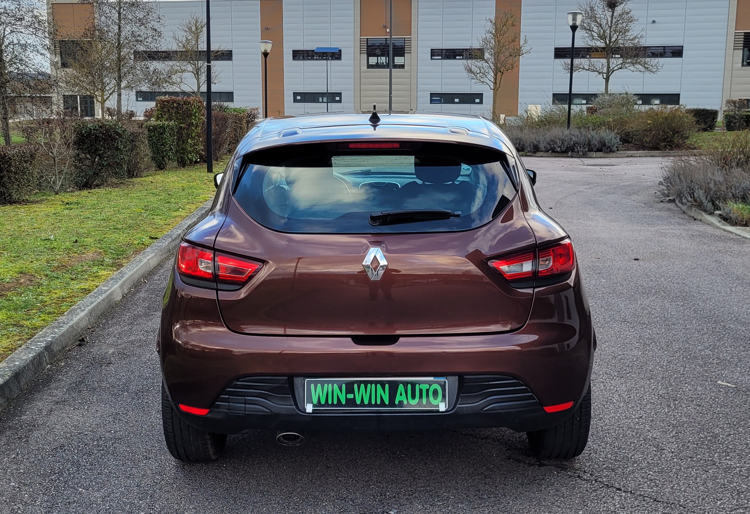 
								RENAULT CLIO IV 1.5 DCI 90CH BUSINESS full									