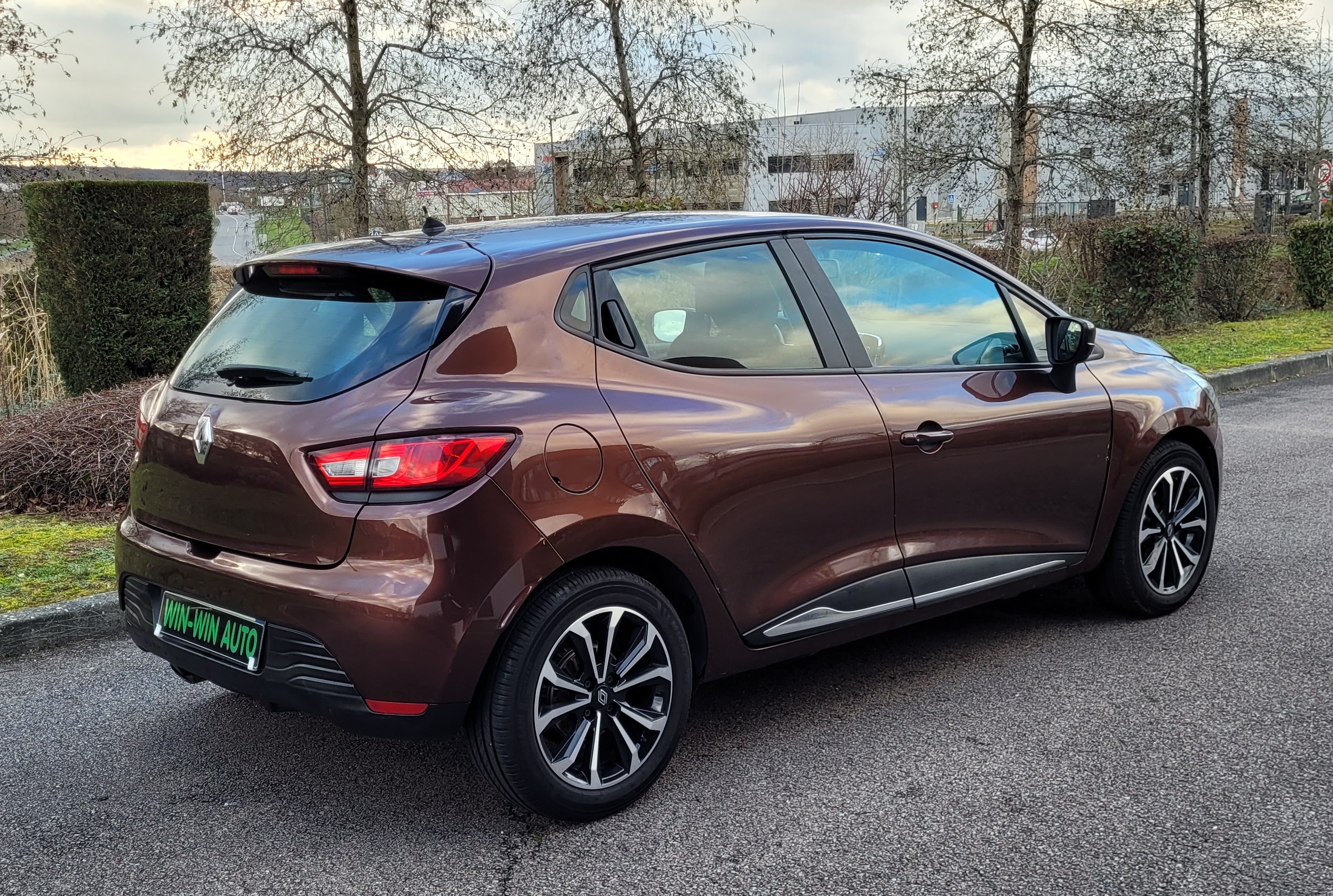 
								RENAULT CLIO IV 1.5 DCI 90CH BUSINESS full									