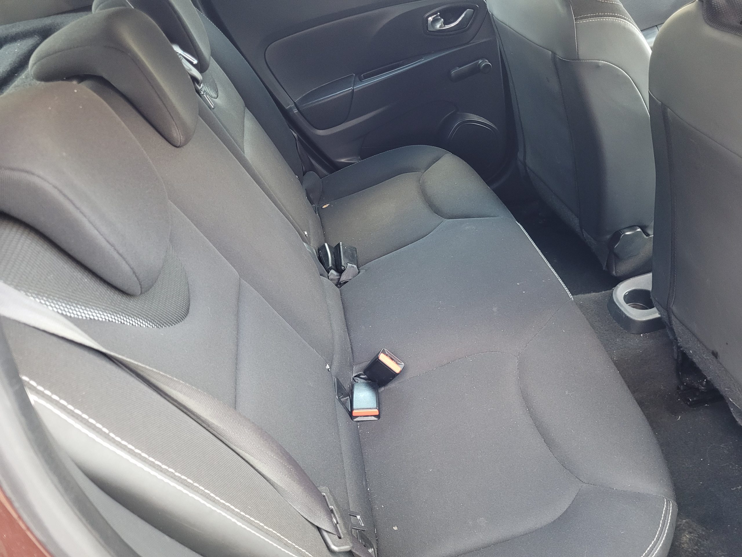 
								RENAULT CLIO IV 1.5 DCI 90CH BUSINESS full									