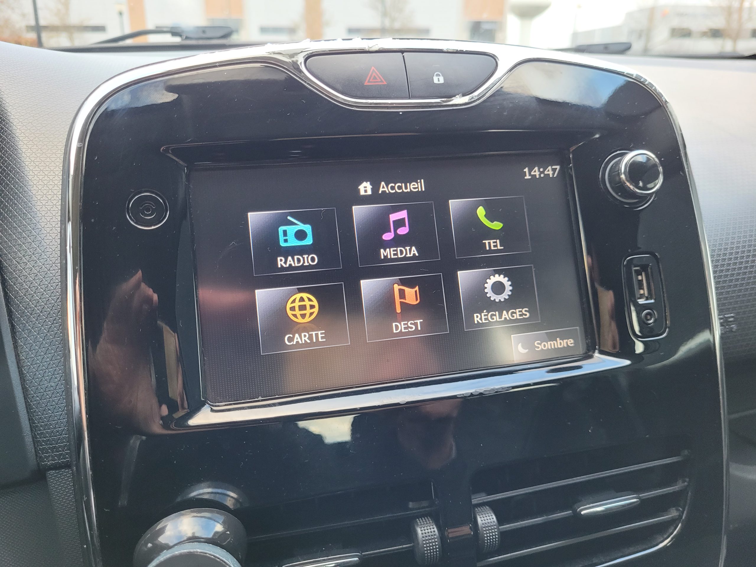 
								RENAULT CLIO IV 1.5 DCI 90CH BUSINESS full									