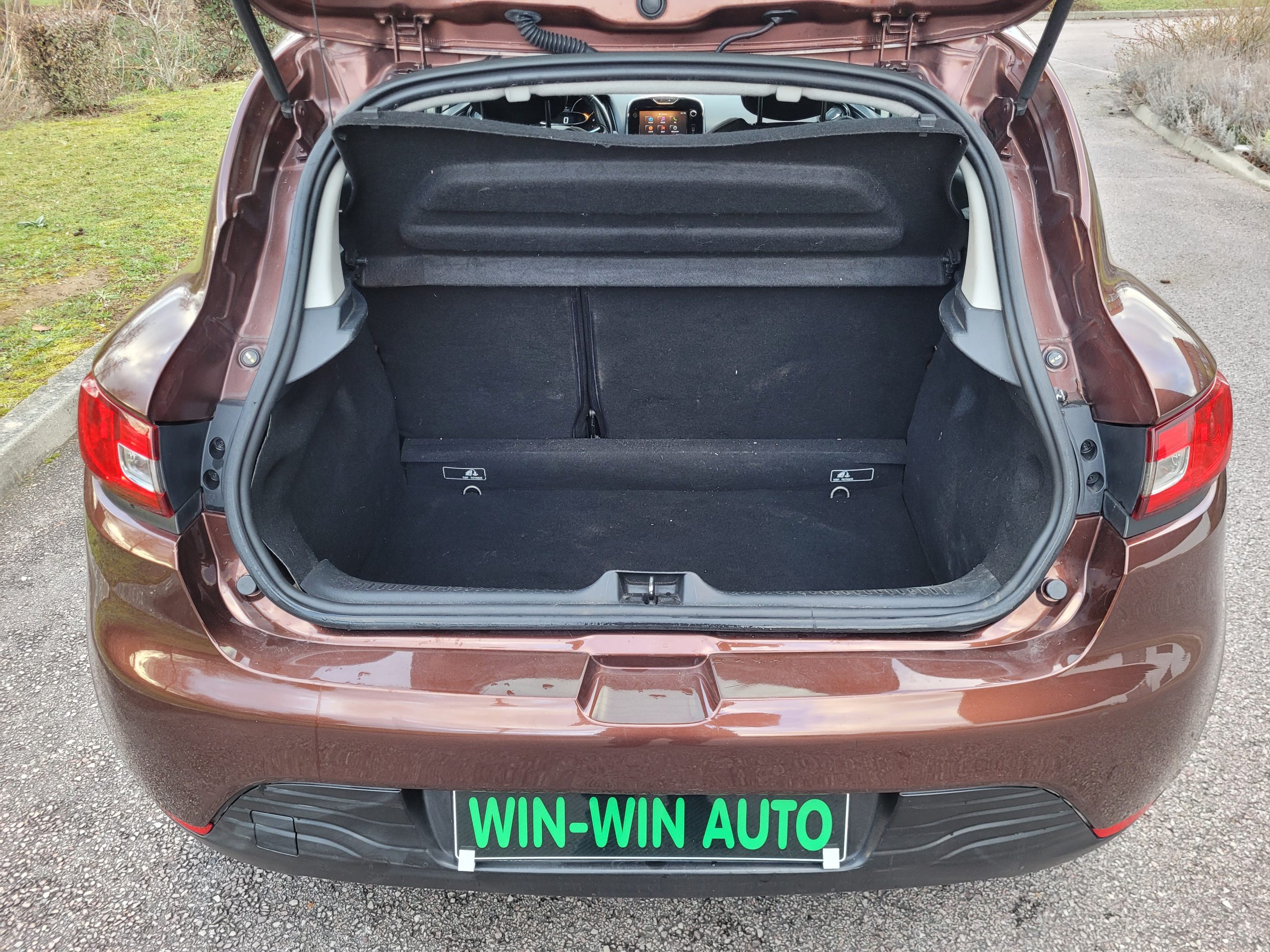 
								RENAULT CLIO IV 1.5 DCI 90CH BUSINESS full									