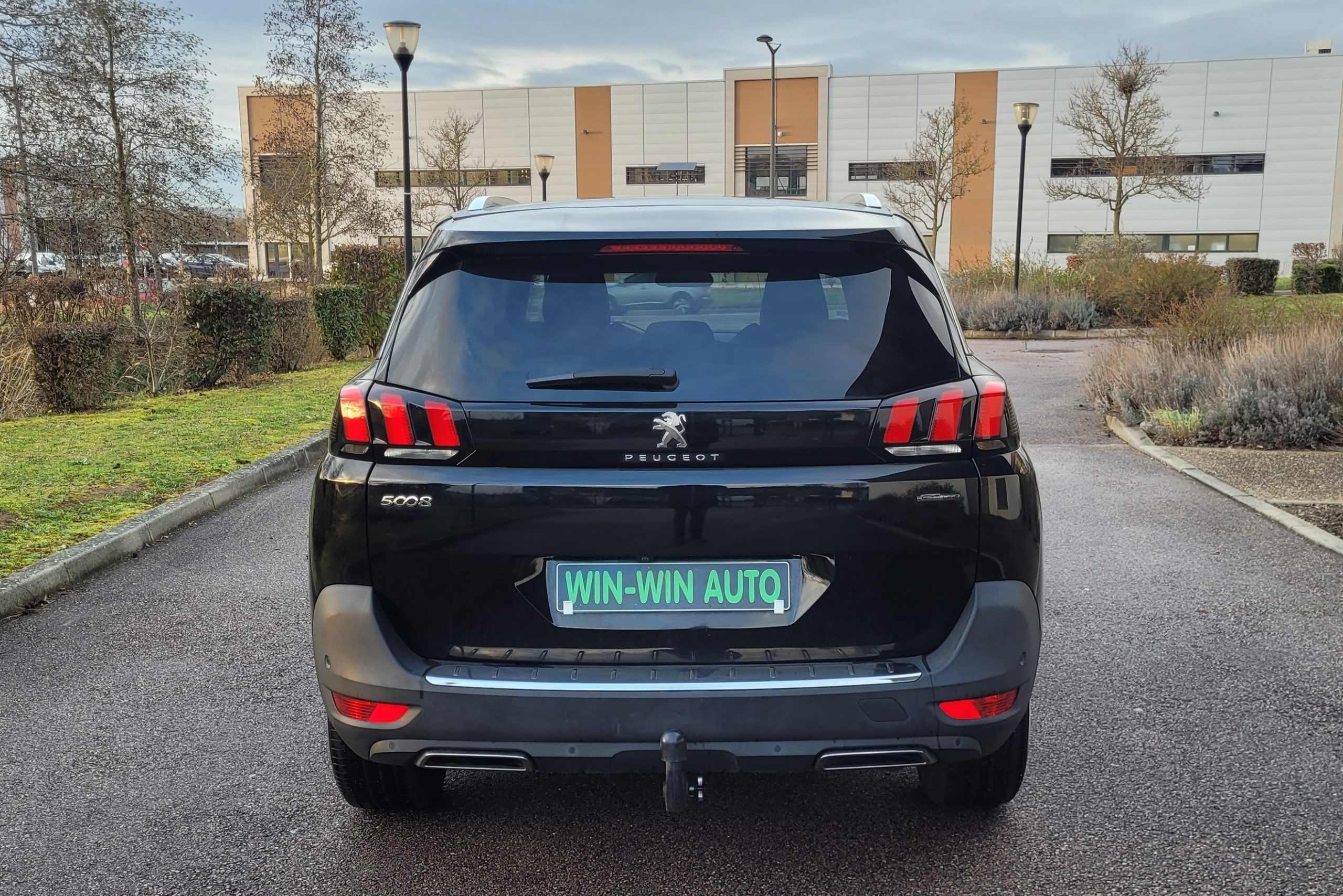 
								Peugeot 5008 2.0 BLUEHDI 180 GT LINE EAT8 full									