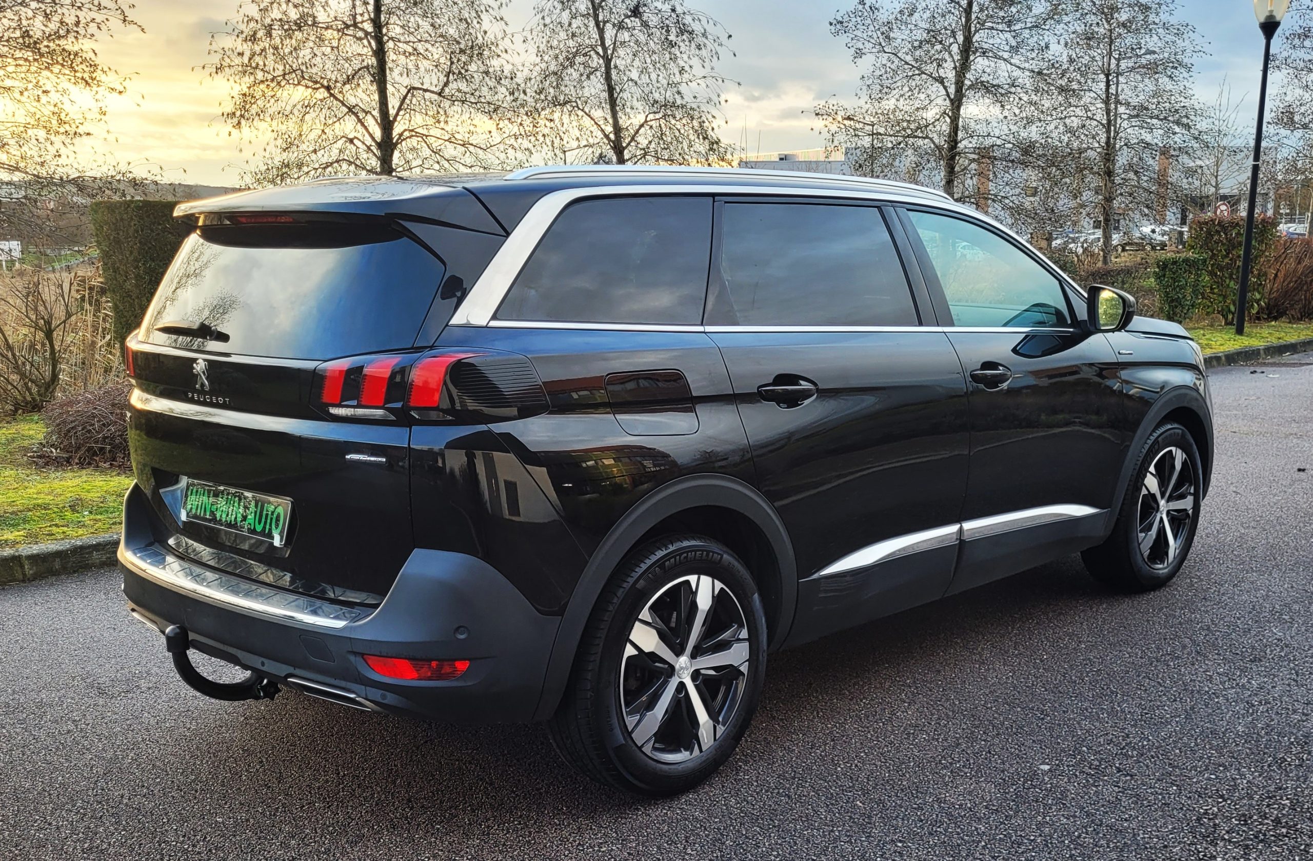 
								Peugeot 5008 2.0 BLUEHDI 180 GT LINE EAT8 full									