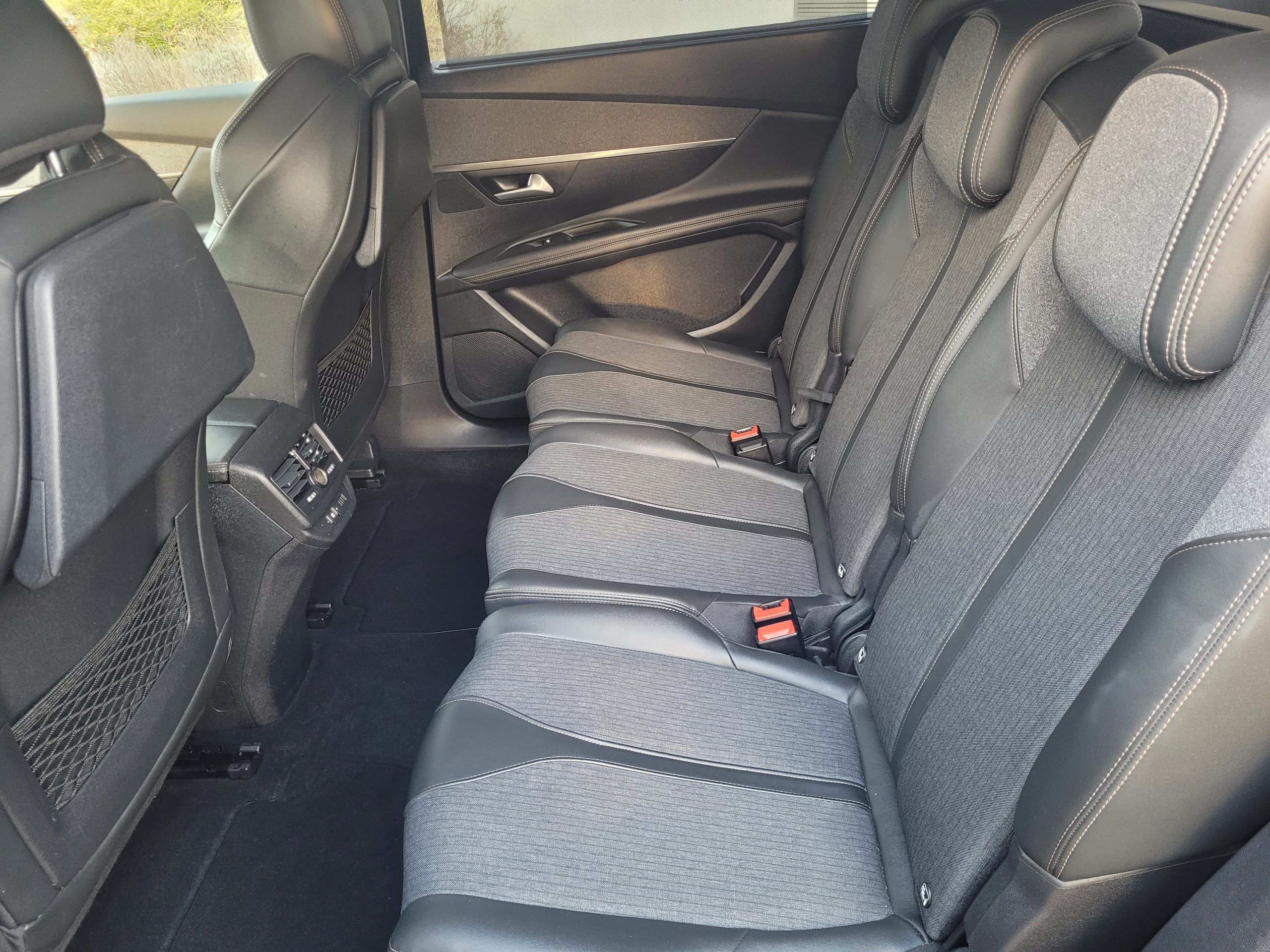 
								Peugeot 5008 2.0 BLUEHDI 180 GT LINE EAT8 full									