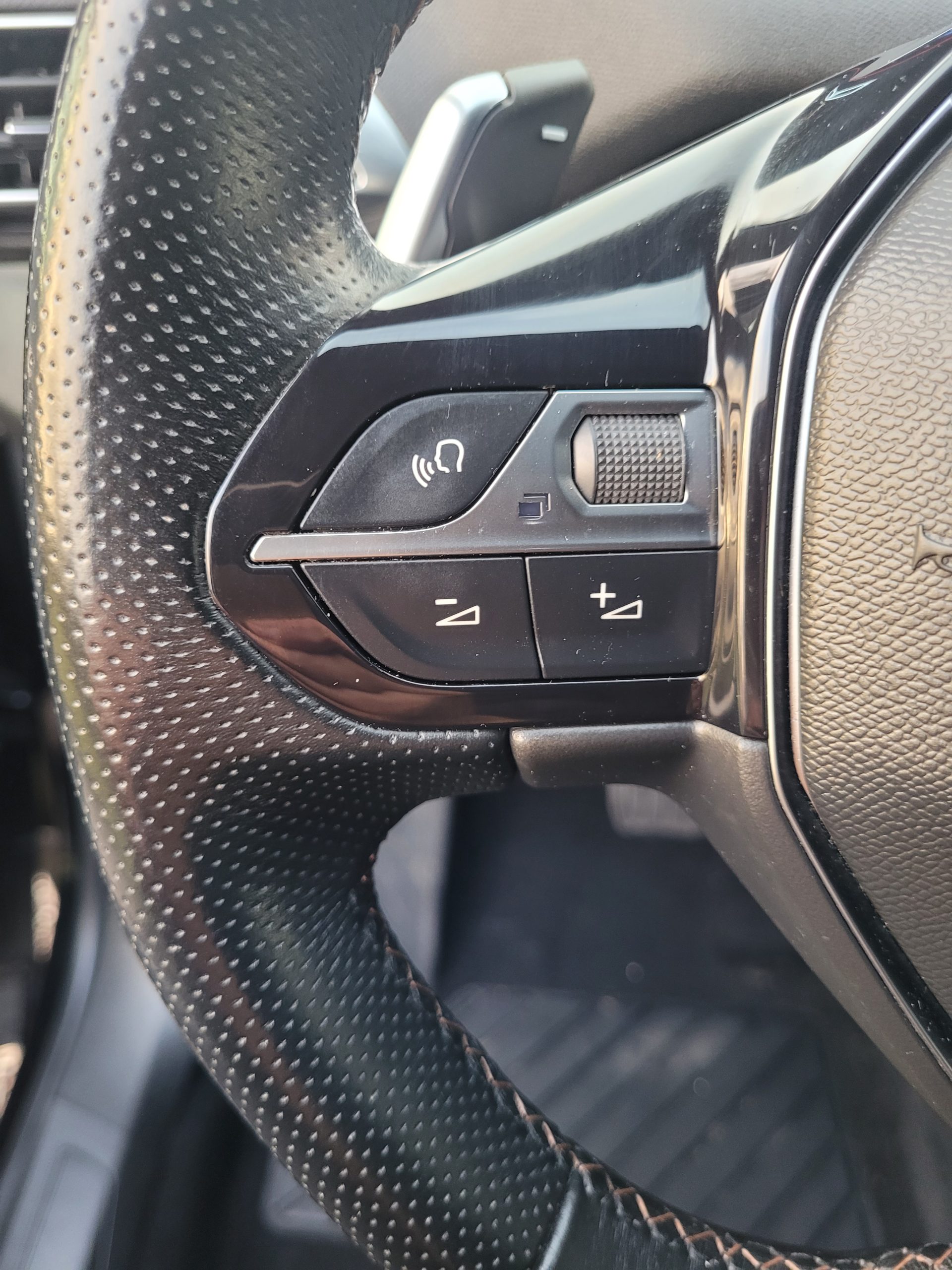 
								Peugeot 5008 2.0 BLUEHDI 180 GT LINE EAT8 full									