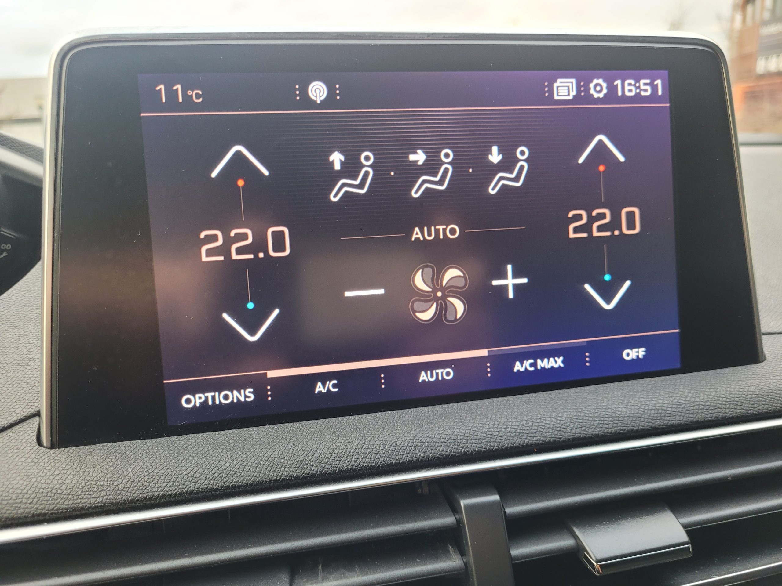 
								Peugeot 5008 2.0 BLUEHDI 180 GT LINE EAT8 full									