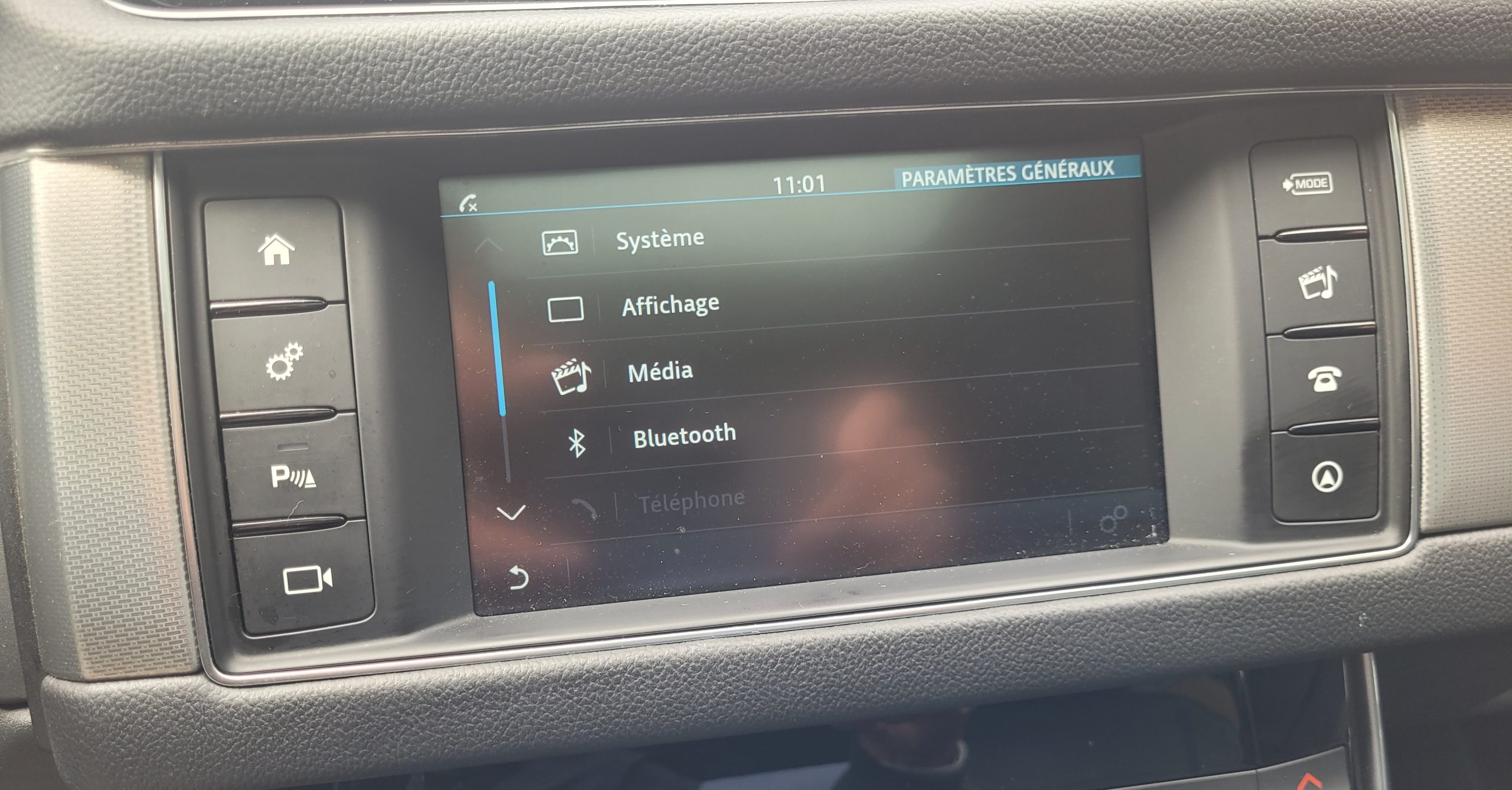 
								Jaguar XF 3.0 D 301CH PRESTIGE FULL BLACK TOIT OUVRANT full									